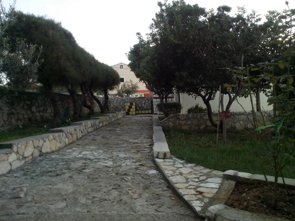 Kuca Za Odmor Laura Apartment Ražanac Exterior foto