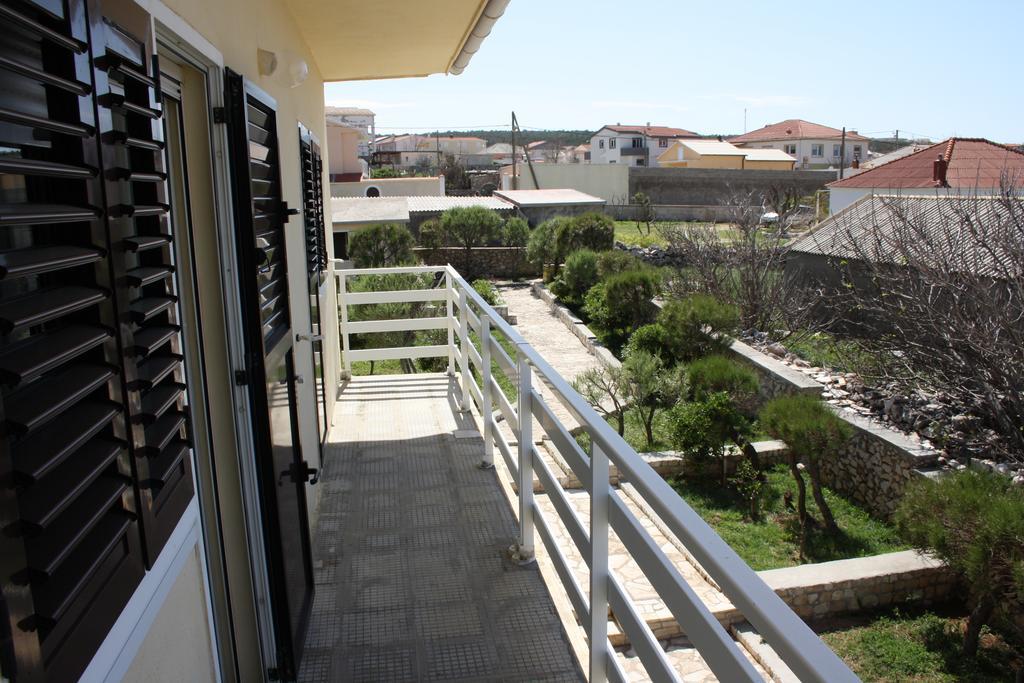 Kuca Za Odmor Laura Apartment Ražanac Exterior foto